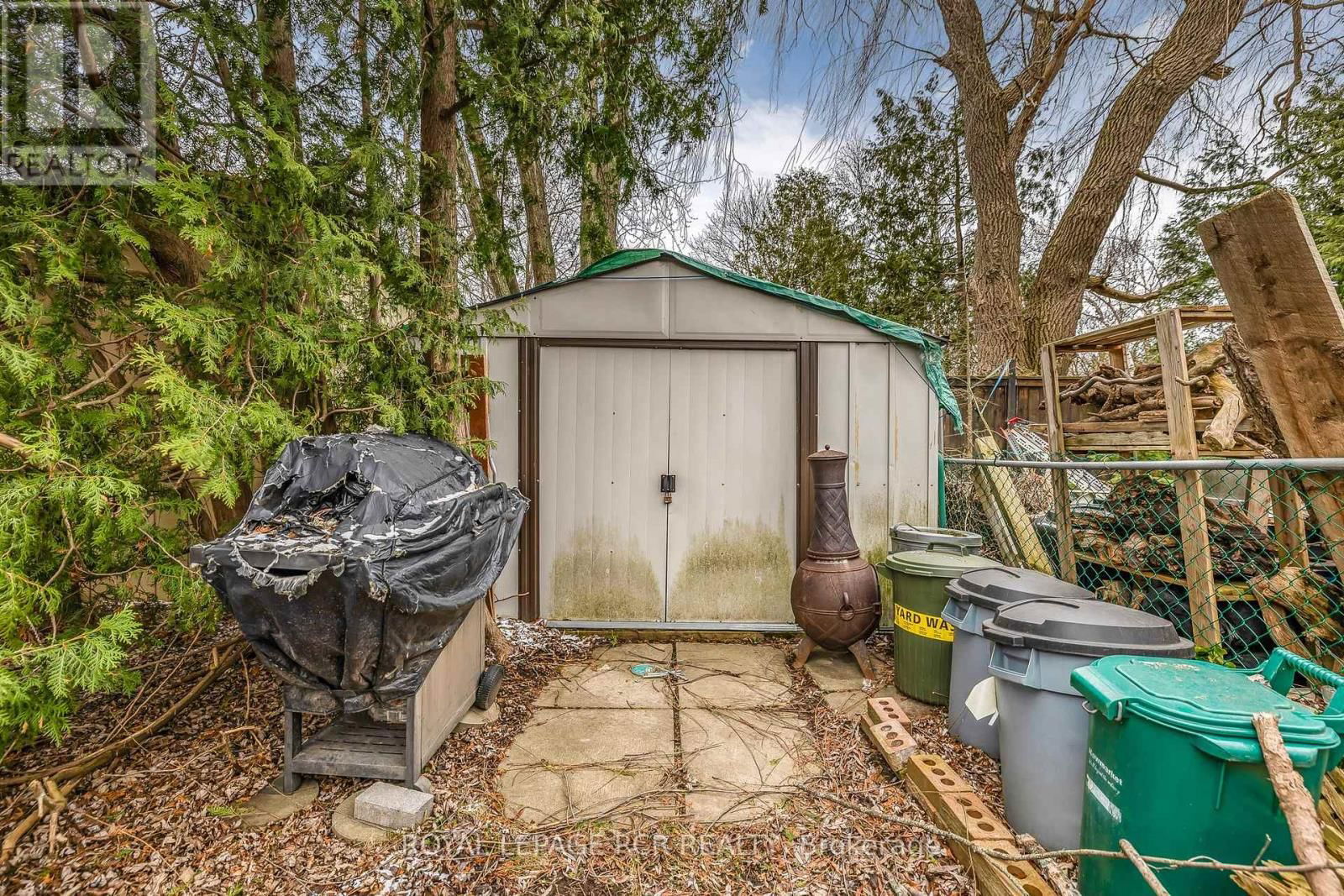 856 MAGNOLIA AVENUE Image 42