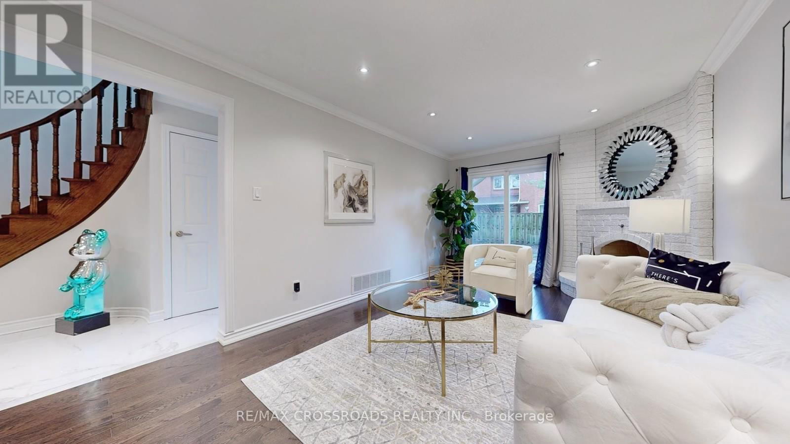 328 ATHA AVENUE Image 14
