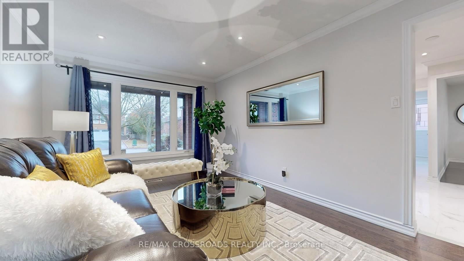 328 ATHA AVENUE Image 3