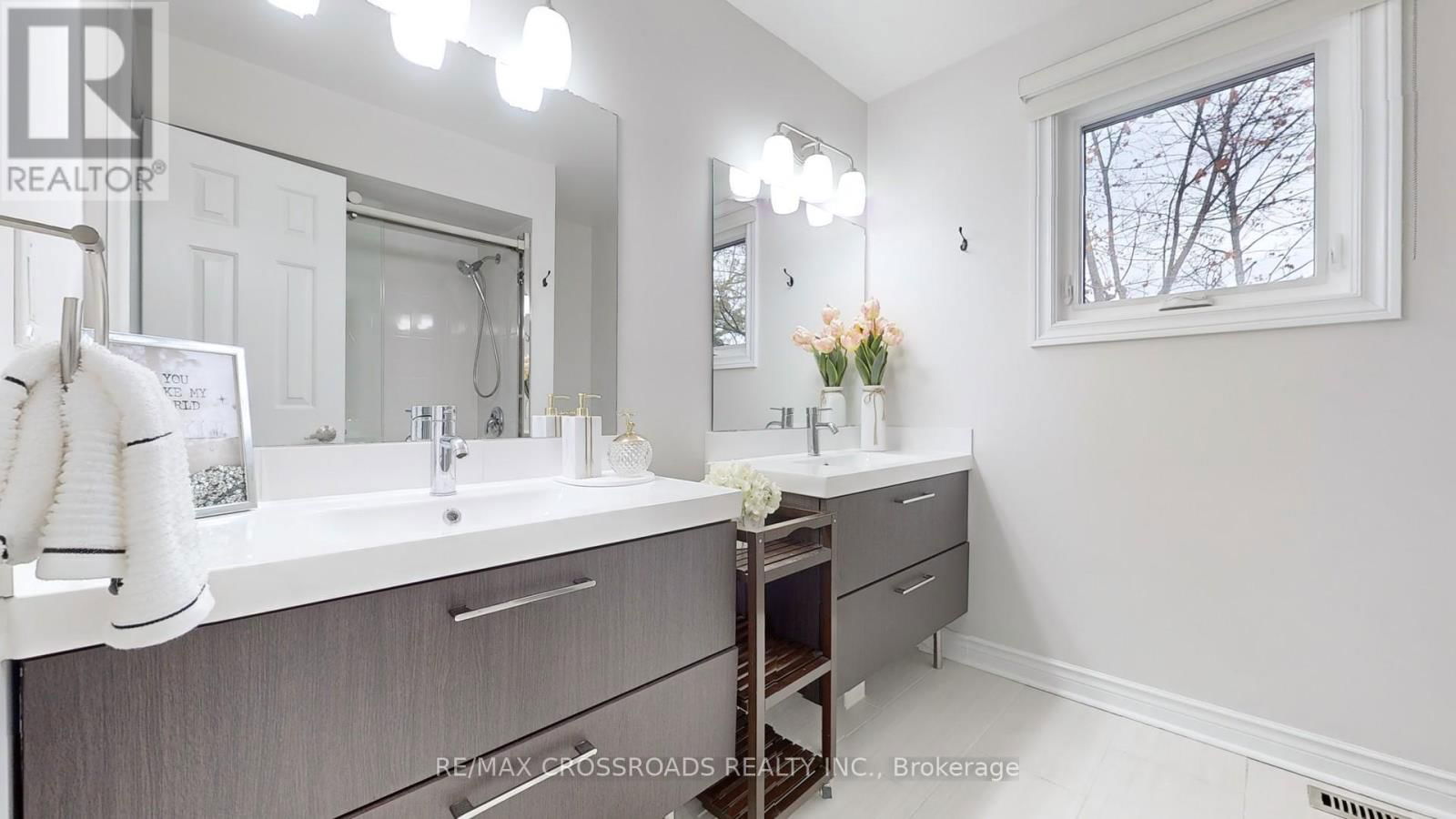 328 ATHA AVENUE Image 30