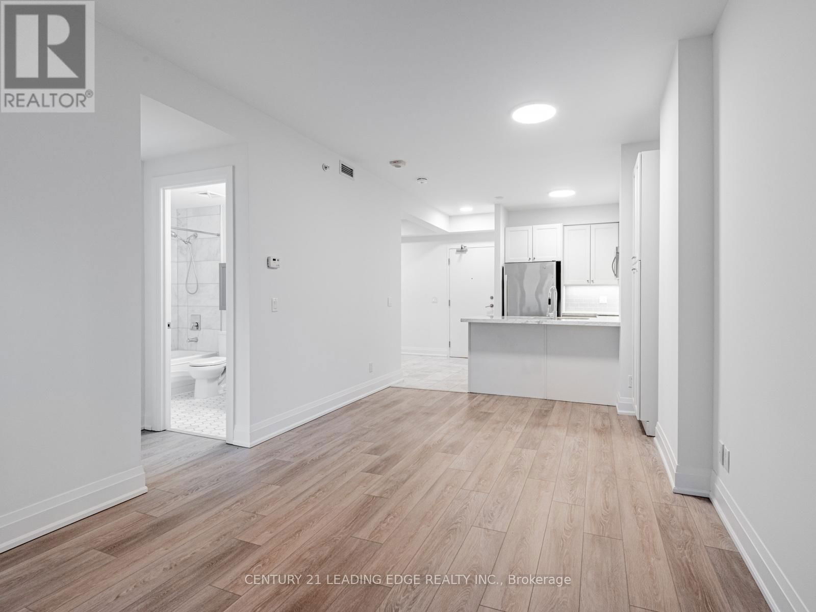 208 - 8302 ISLINGTON AVENUE Image 16