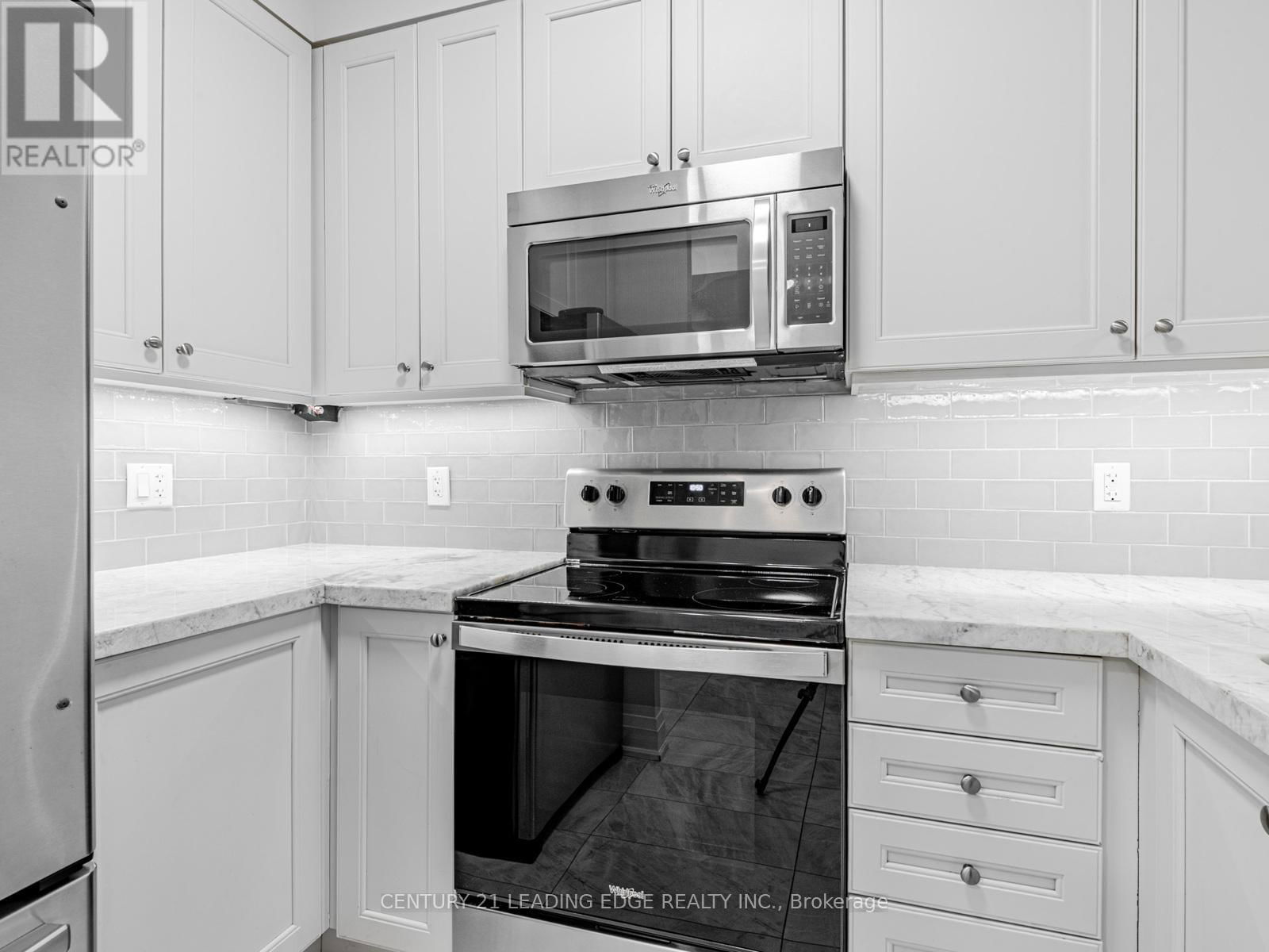 208 - 8302 ISLINGTON AVENUE Image 7