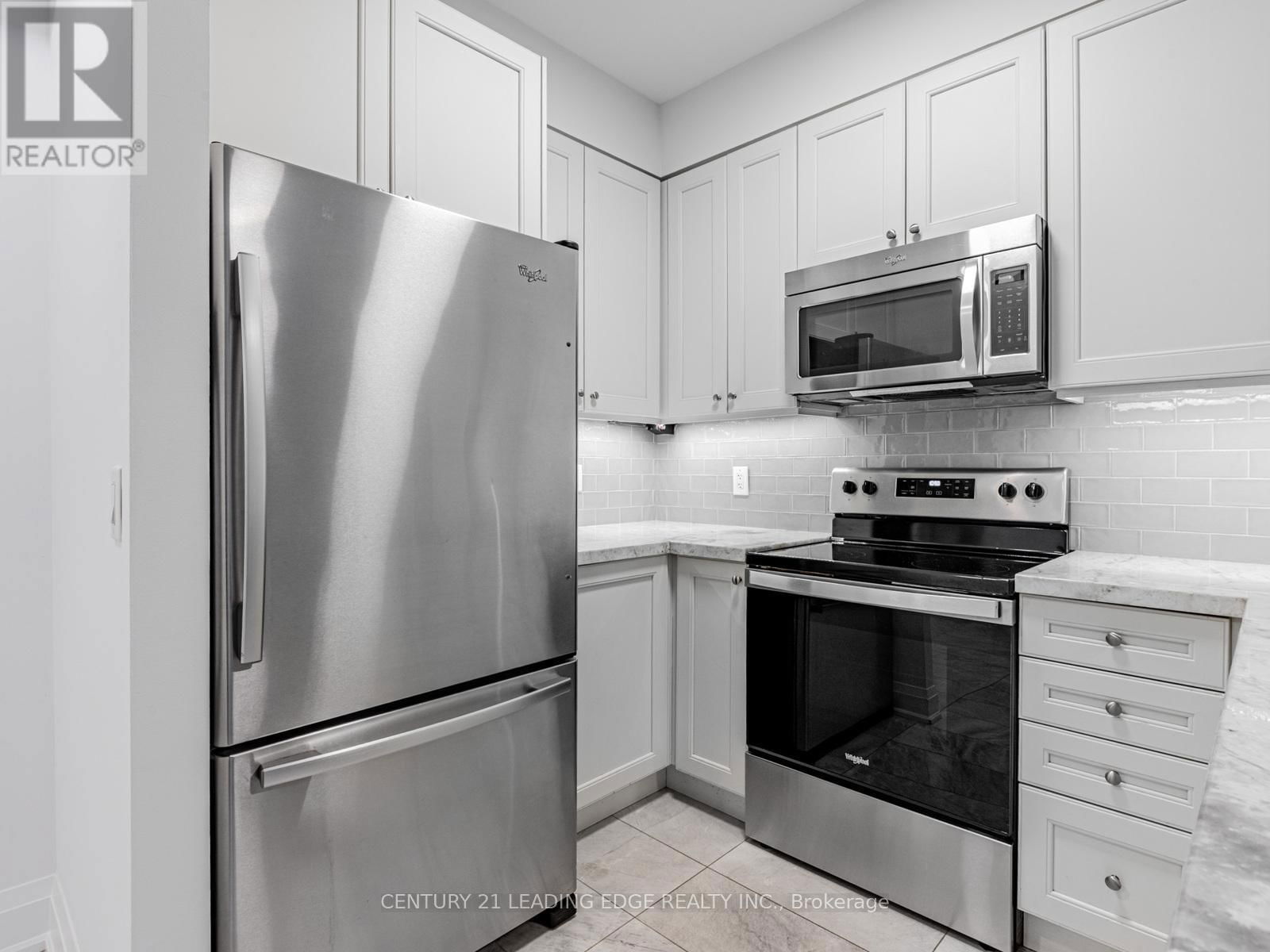 208 - 8302 ISLINGTON AVENUE Image 8