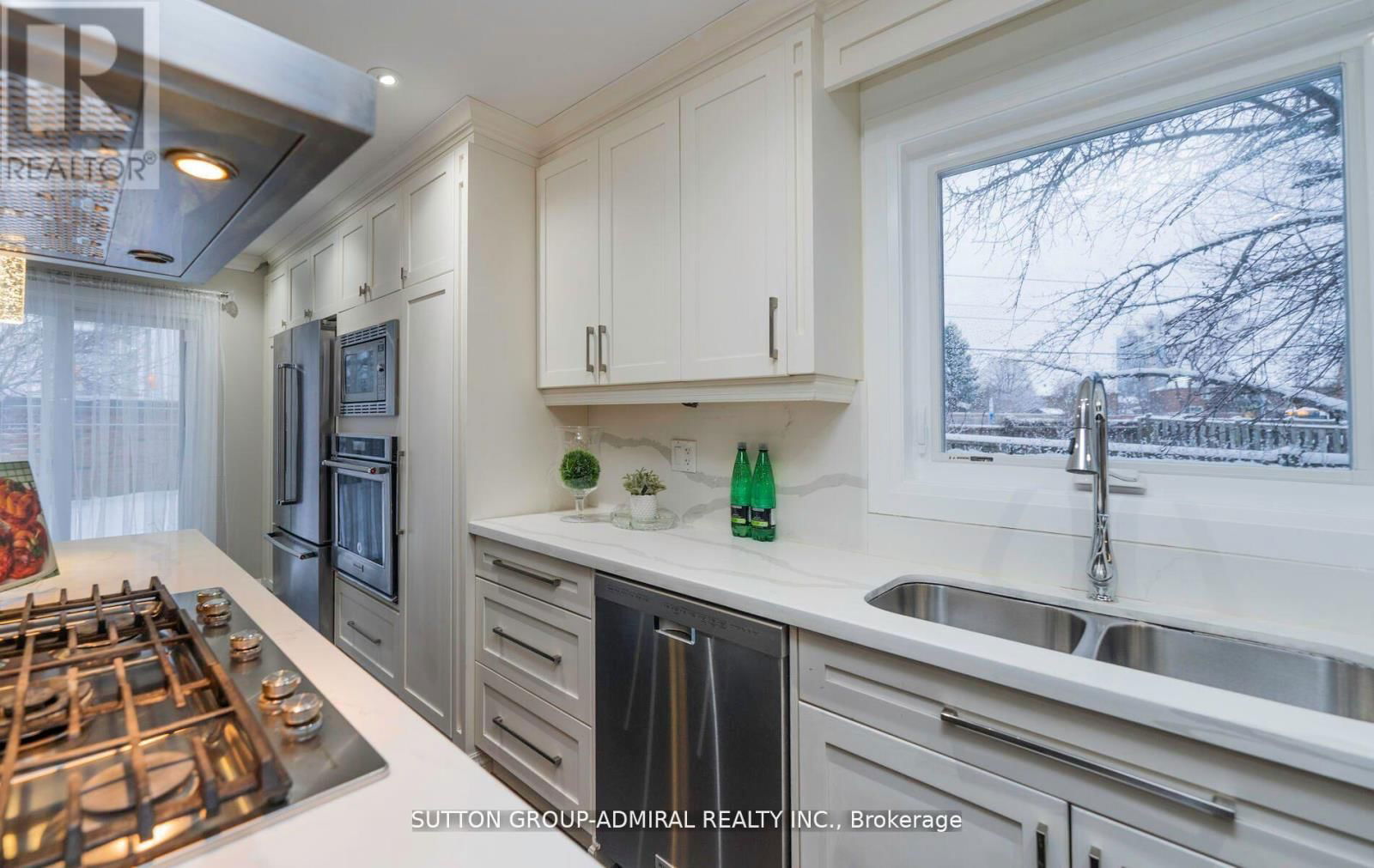 29 ROXBOROUGH LANE Image 11
