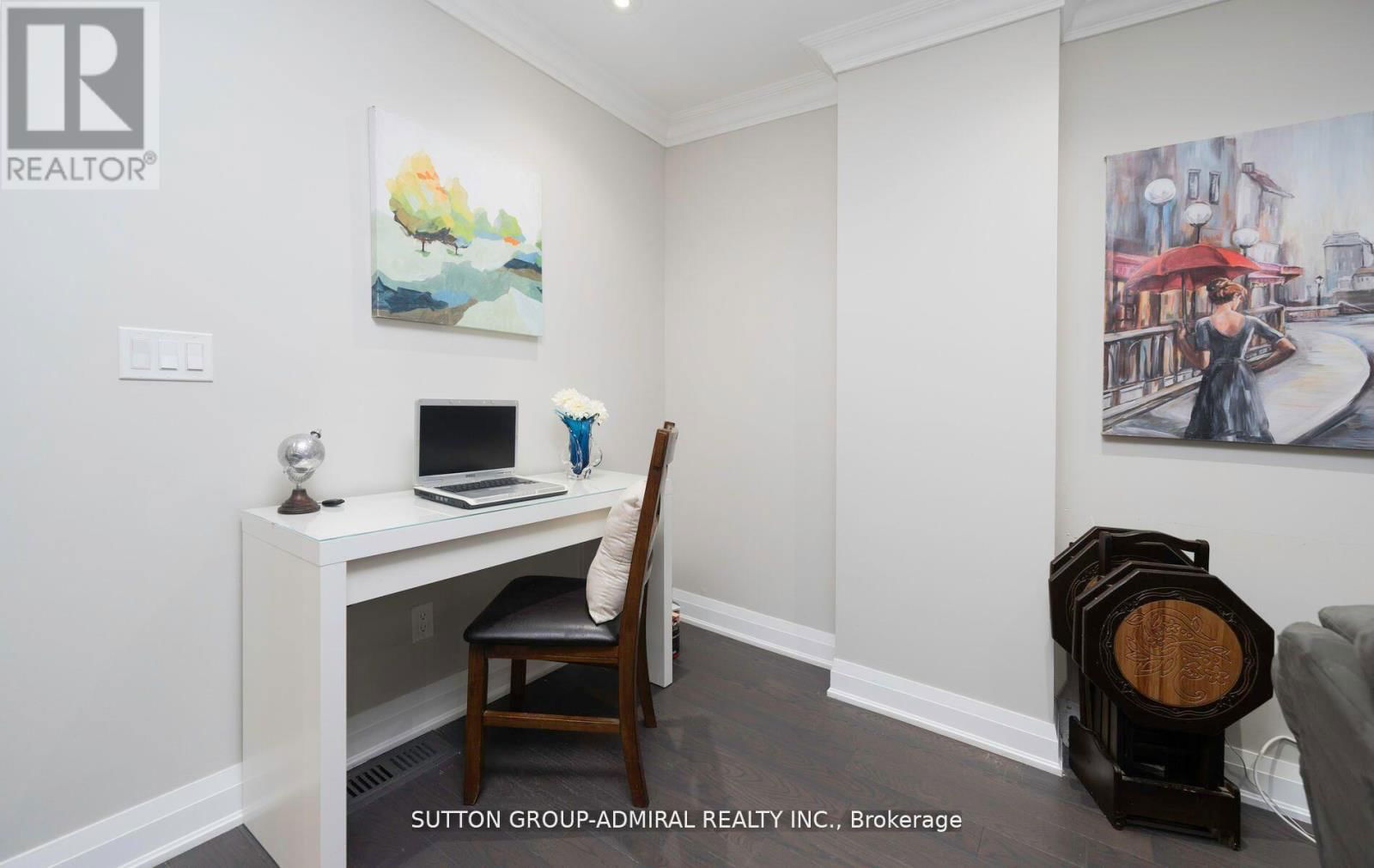 29 ROXBOROUGH LANE Image 16