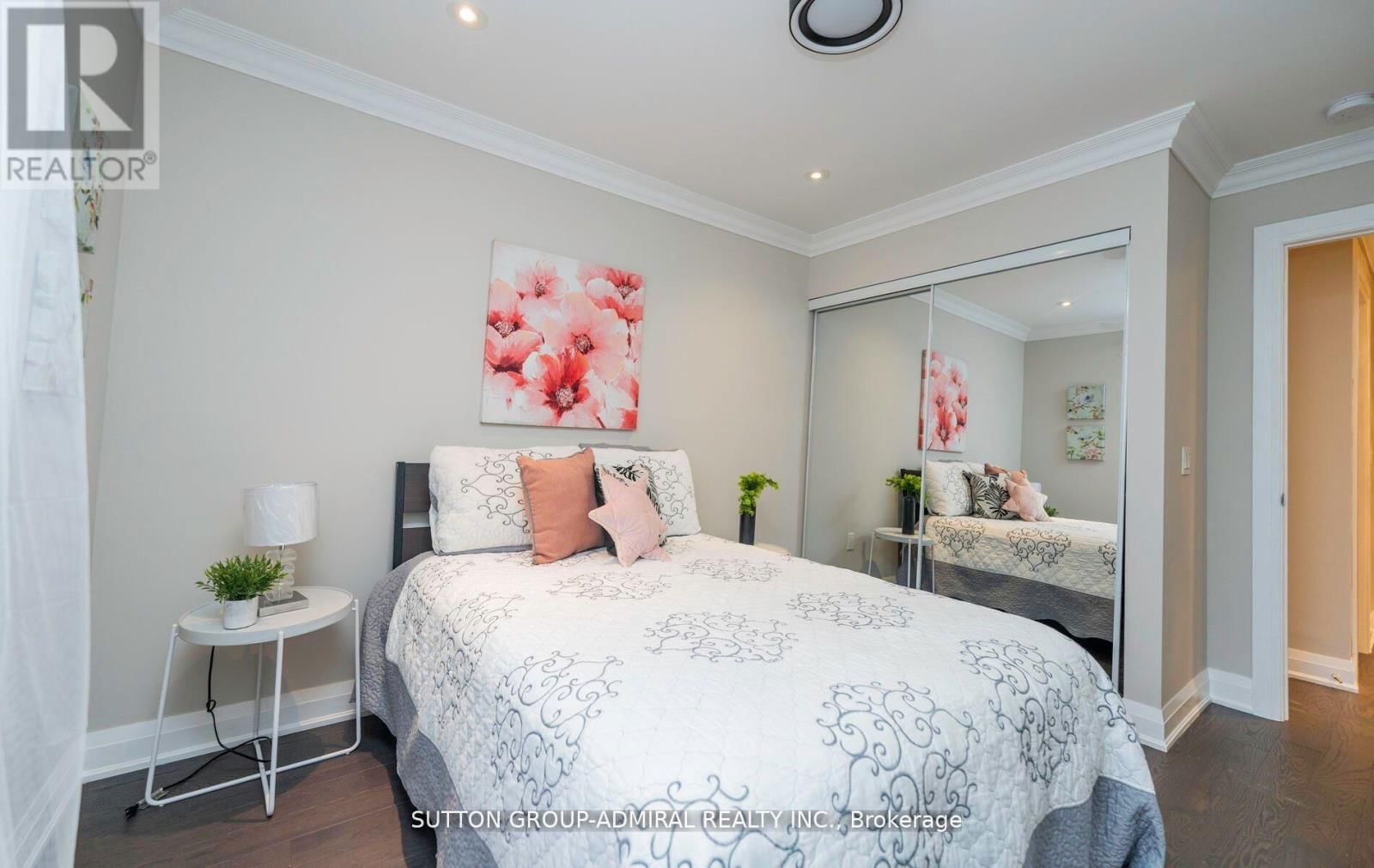 29 ROXBOROUGH LANE Image 27
