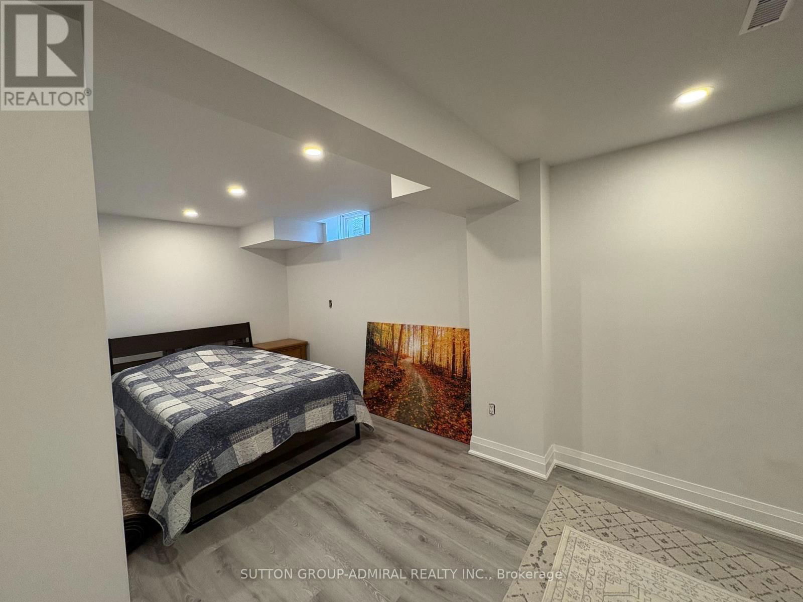 29 ROXBOROUGH LANE Image 38