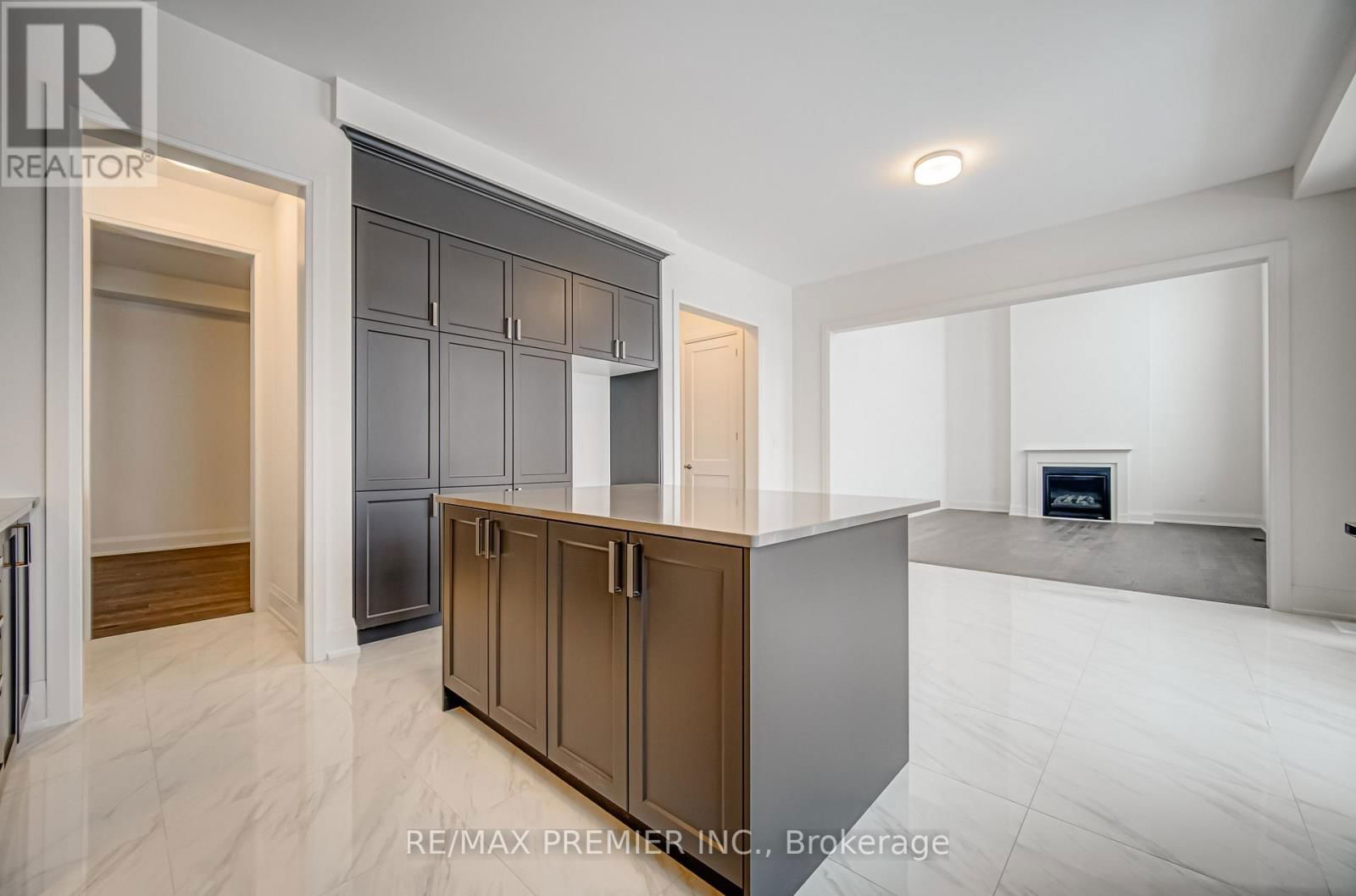 31 BAYBERRY DRIVE EAST Image 16