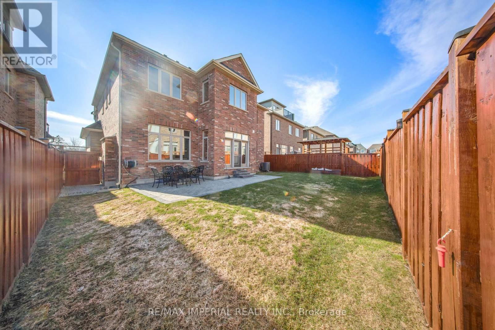 15 RHINE RIVER STREET Image 46