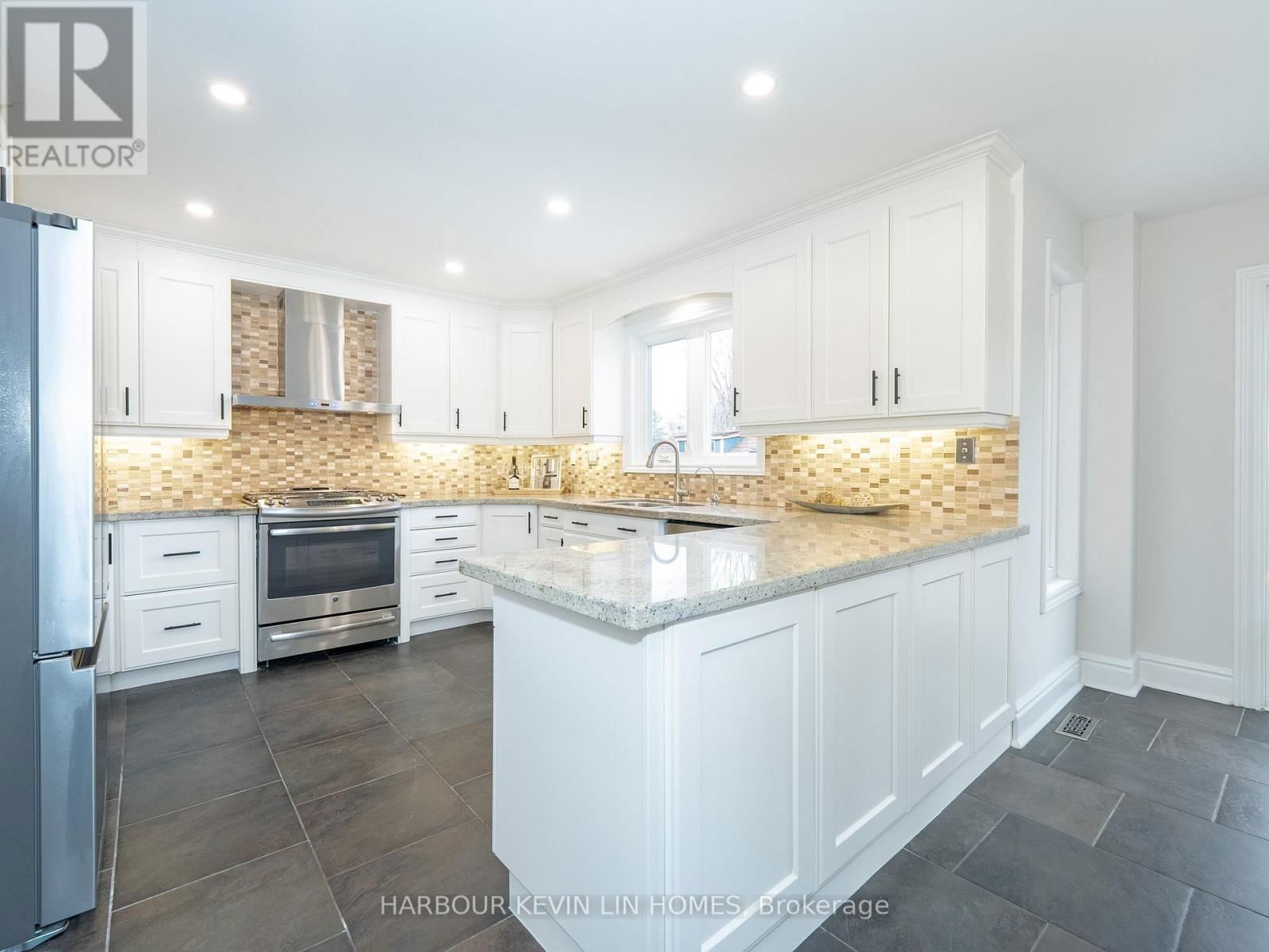 146 VALLEYMEDE DRIVE Image 20
