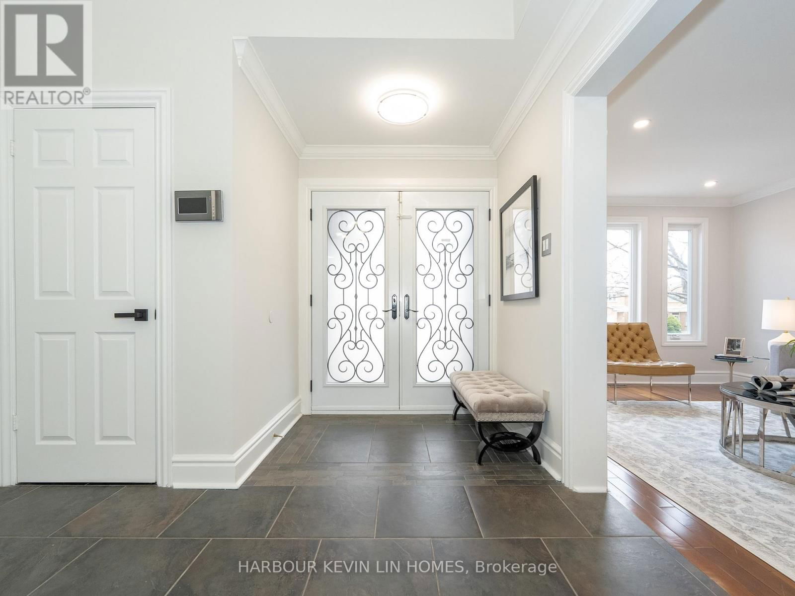 146 VALLEYMEDE DRIVE Image 5