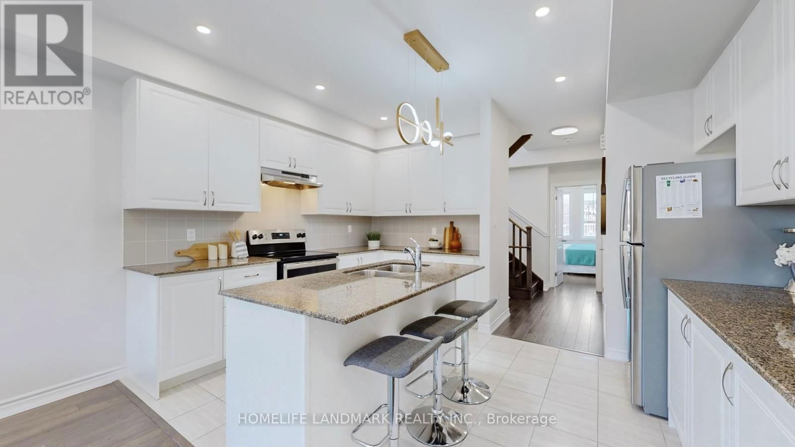 44 ROBERT JOFFRE LEET AVENUE Image 16
