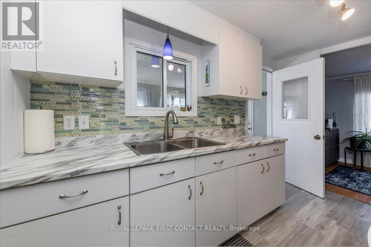 23 MIMOSA CRESCENT Image 11