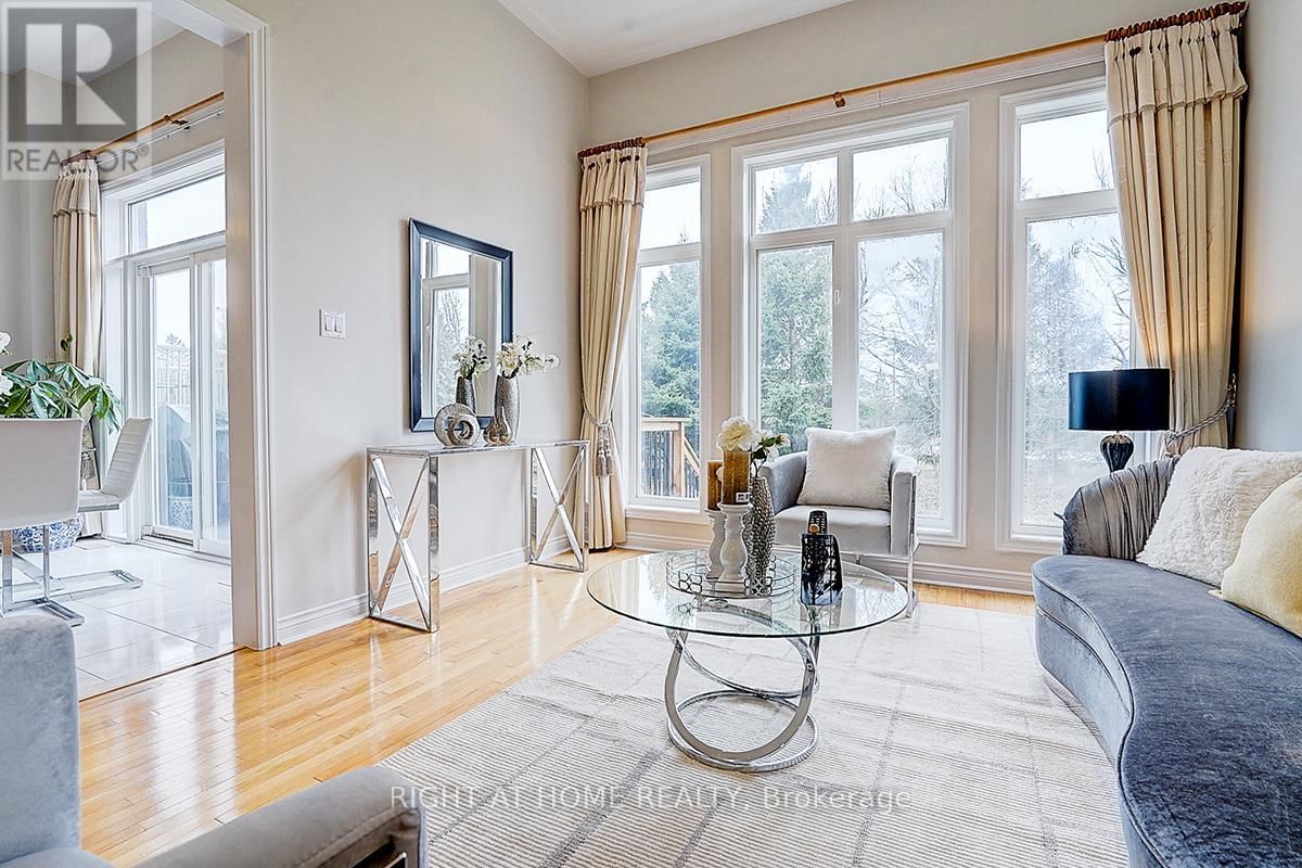 47 TOPOROWSKI AVENUE Image 22
