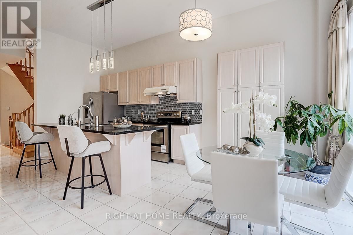 47 TOPOROWSKI AVENUE Image 24
