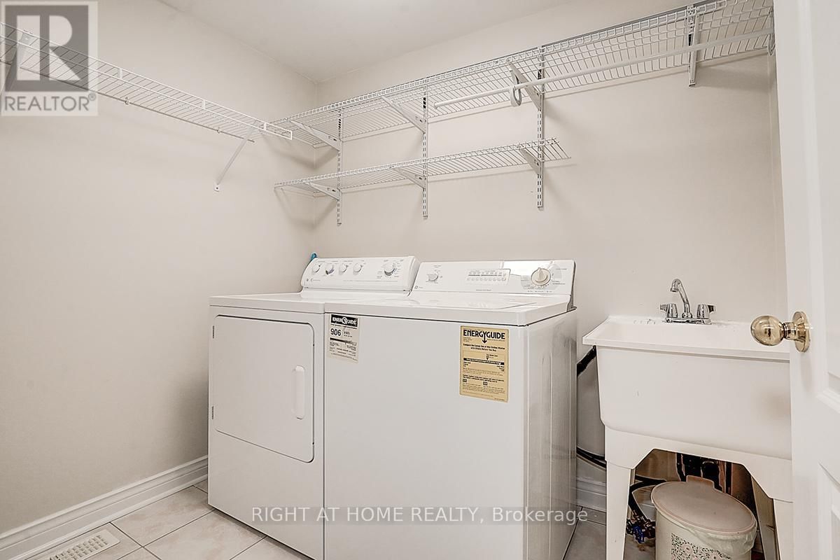 47 TOPOROWSKI AVENUE Image 32