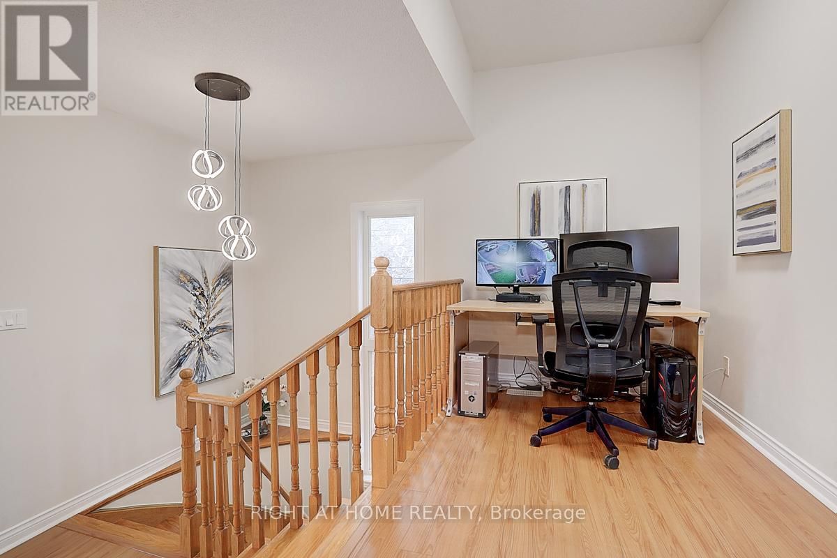 47 TOPOROWSKI AVENUE Image 37