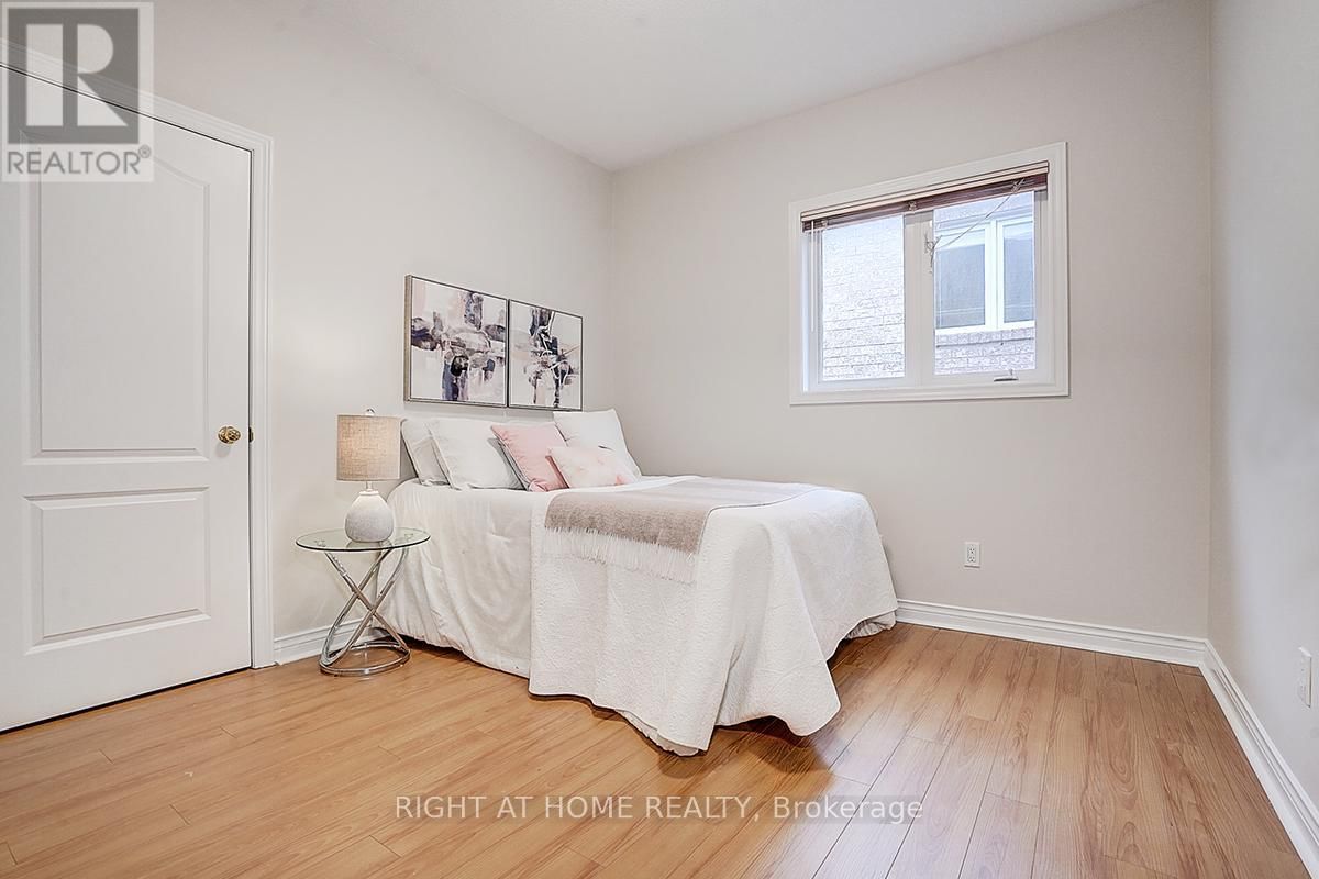 47 TOPOROWSKI AVENUE Image 44