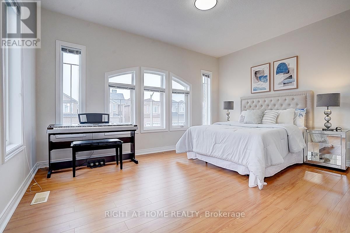 47 TOPOROWSKI AVENUE Image 45
