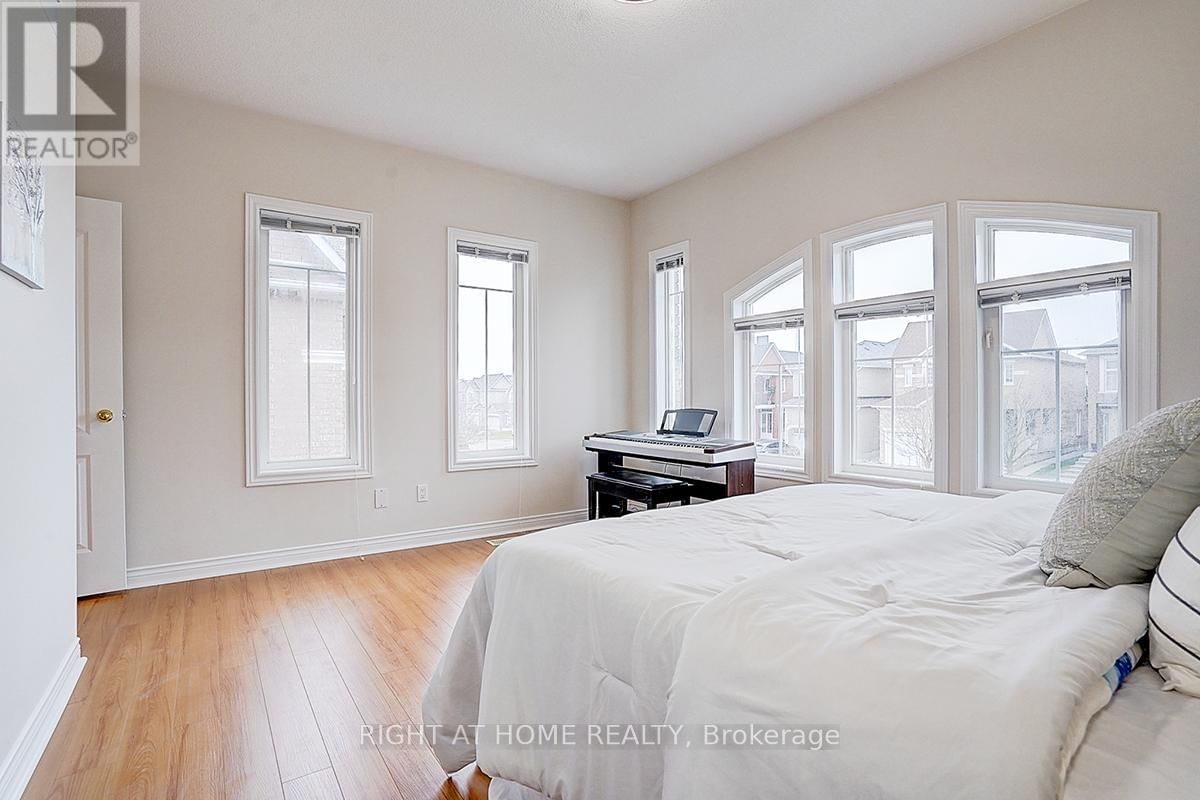 47 TOPOROWSKI AVENUE Image 46