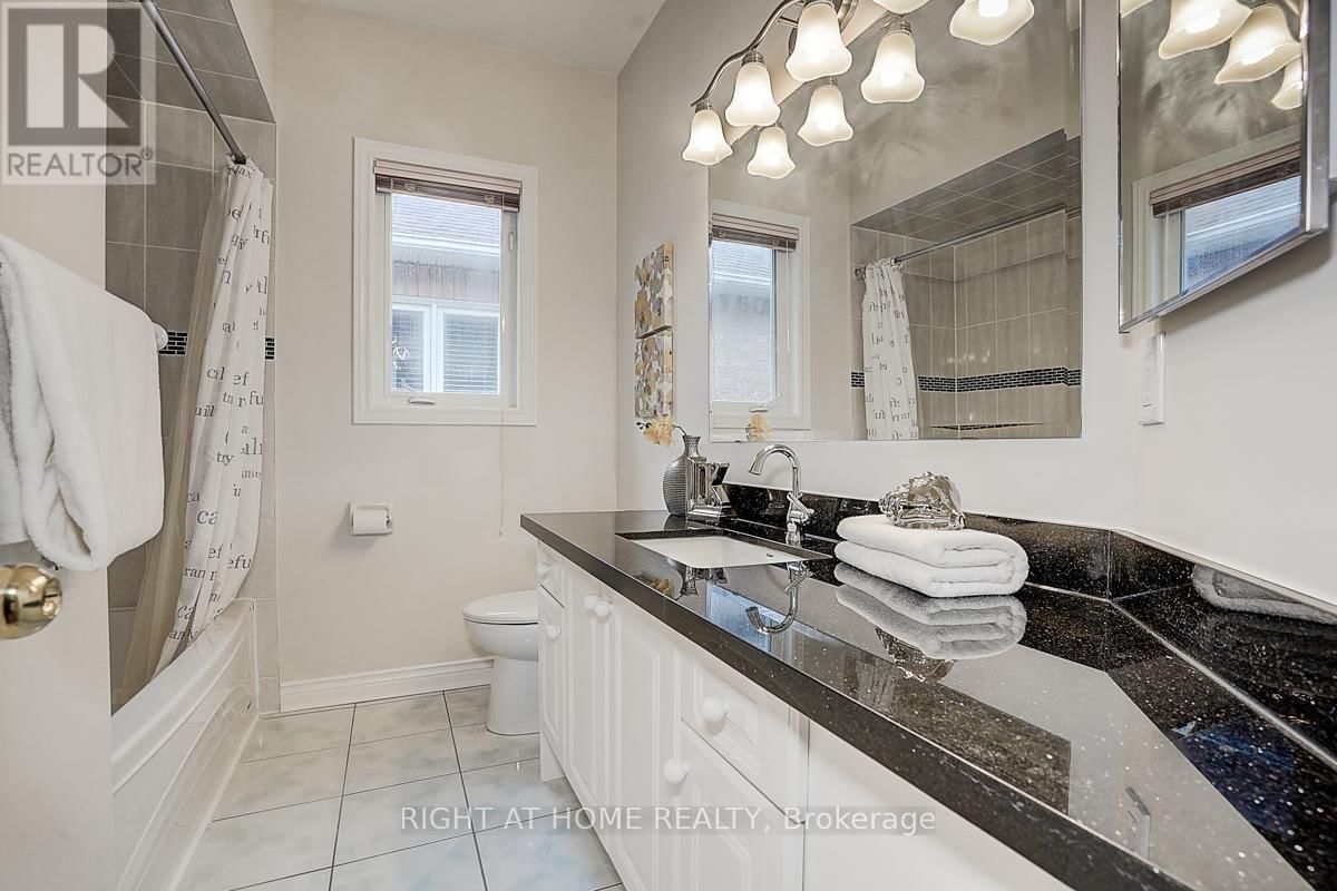 47 TOPOROWSKI AVENUE Image 47