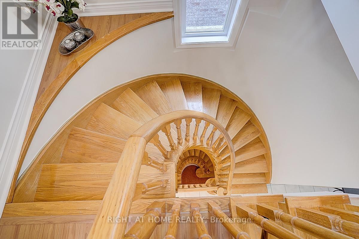47 TOPOROWSKI AVENUE Image 48