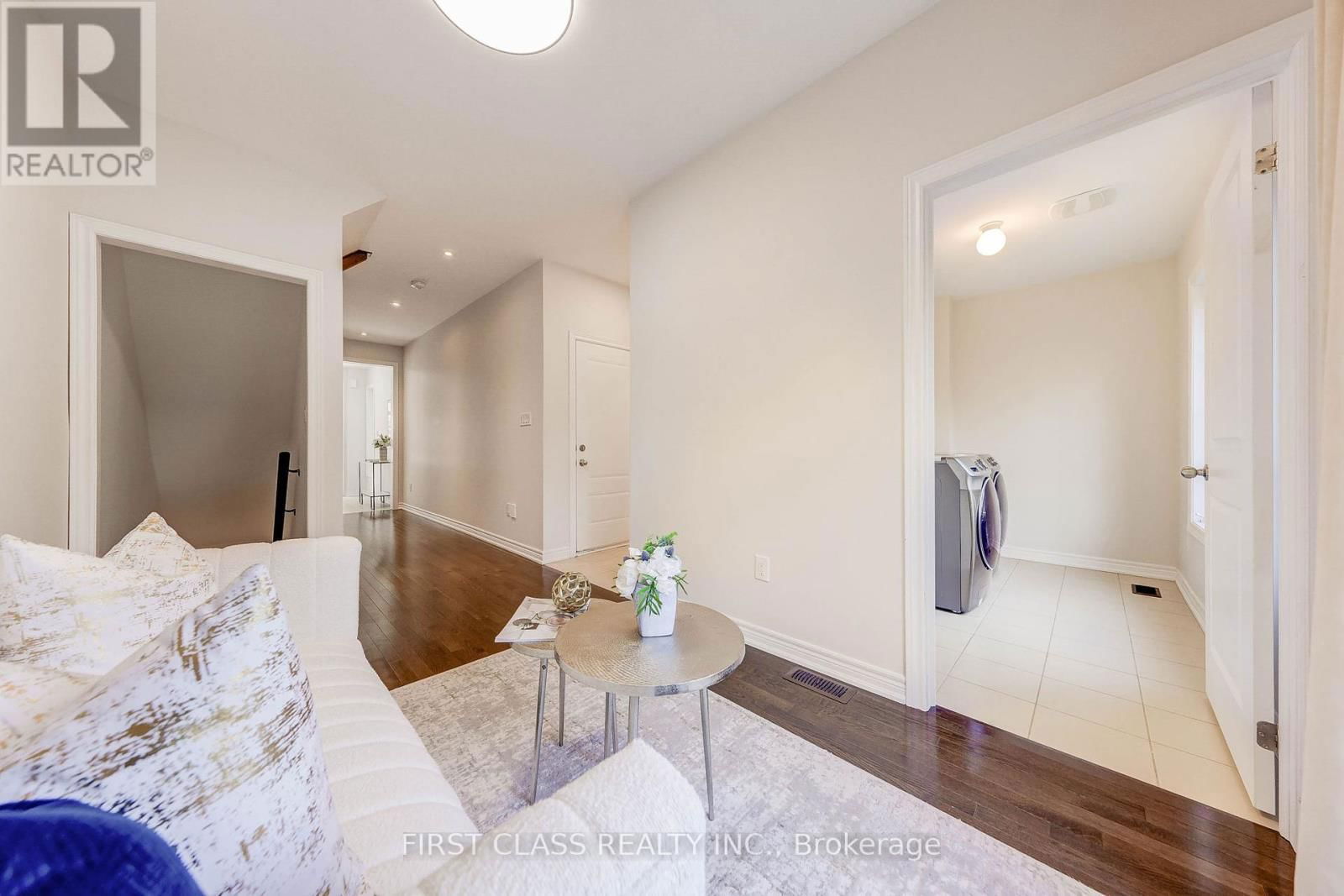 8 DEEP RIVER LANE Image 11
