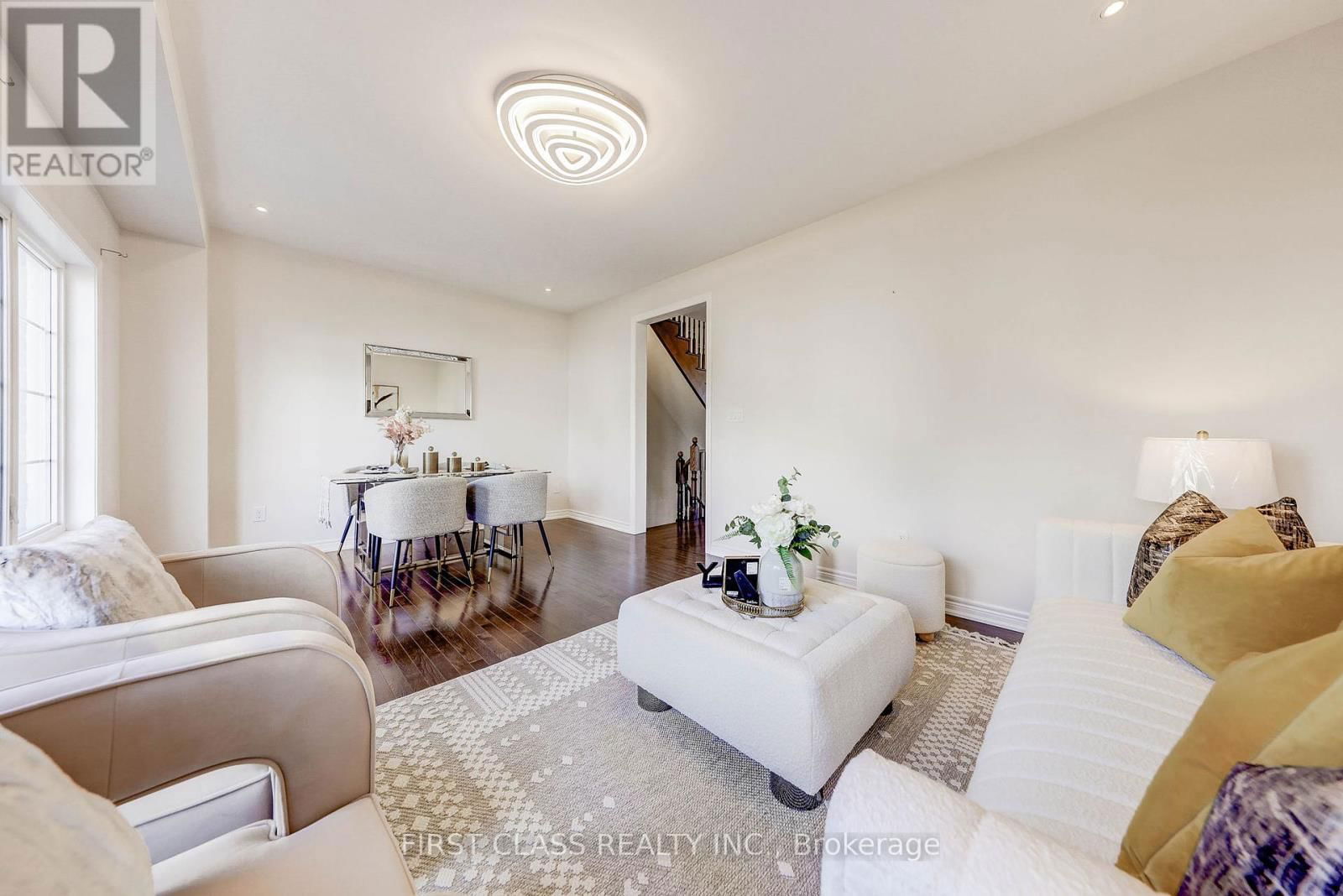 8 DEEP RIVER LANE Image 18