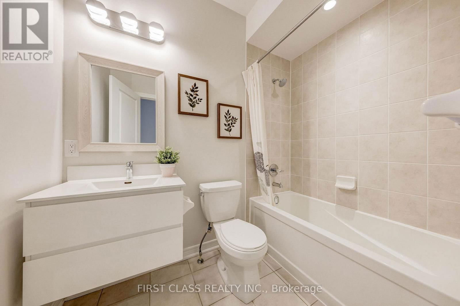 8 DEEP RIVER LANE Image 34
