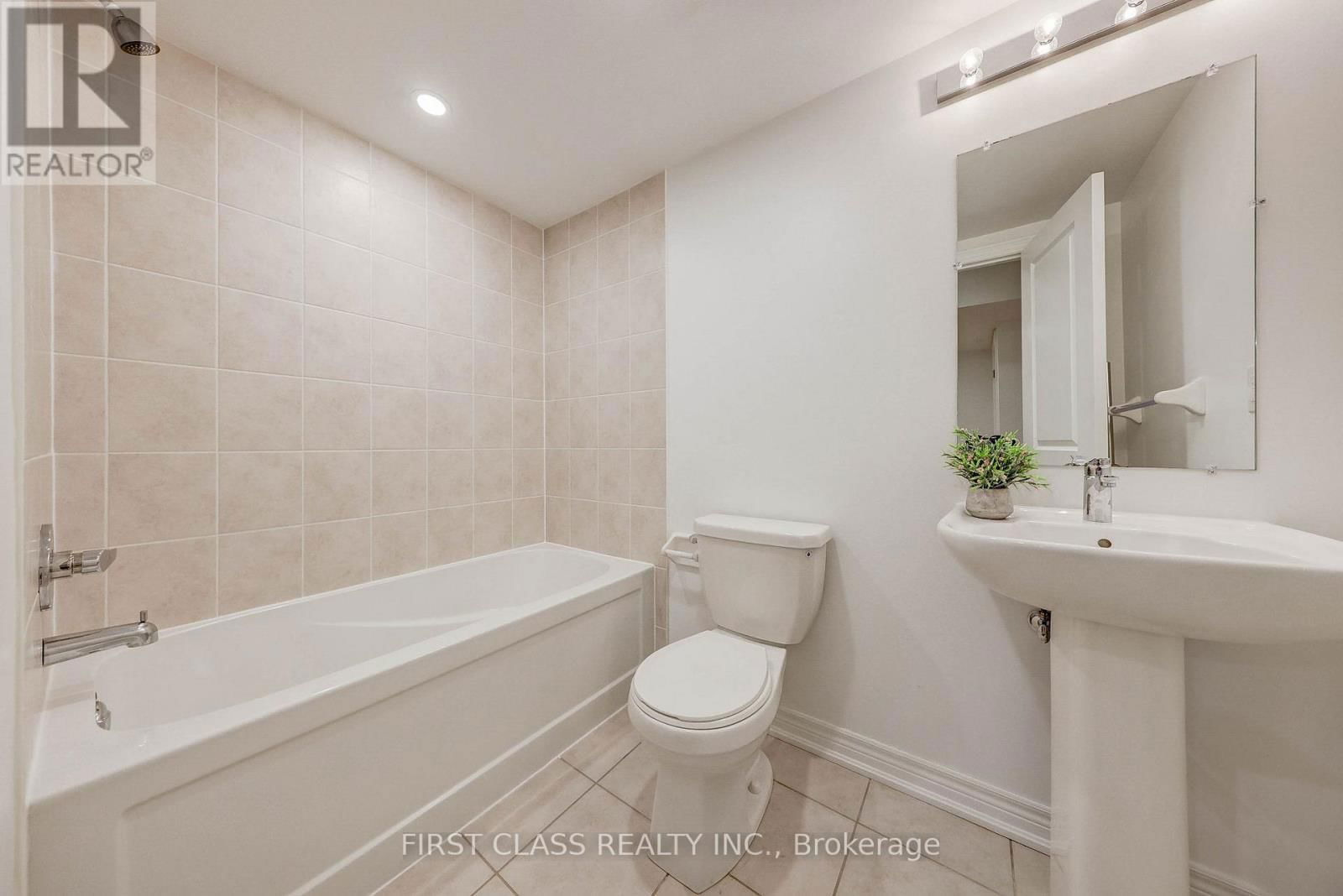 8 DEEP RIVER LANE Image 45
