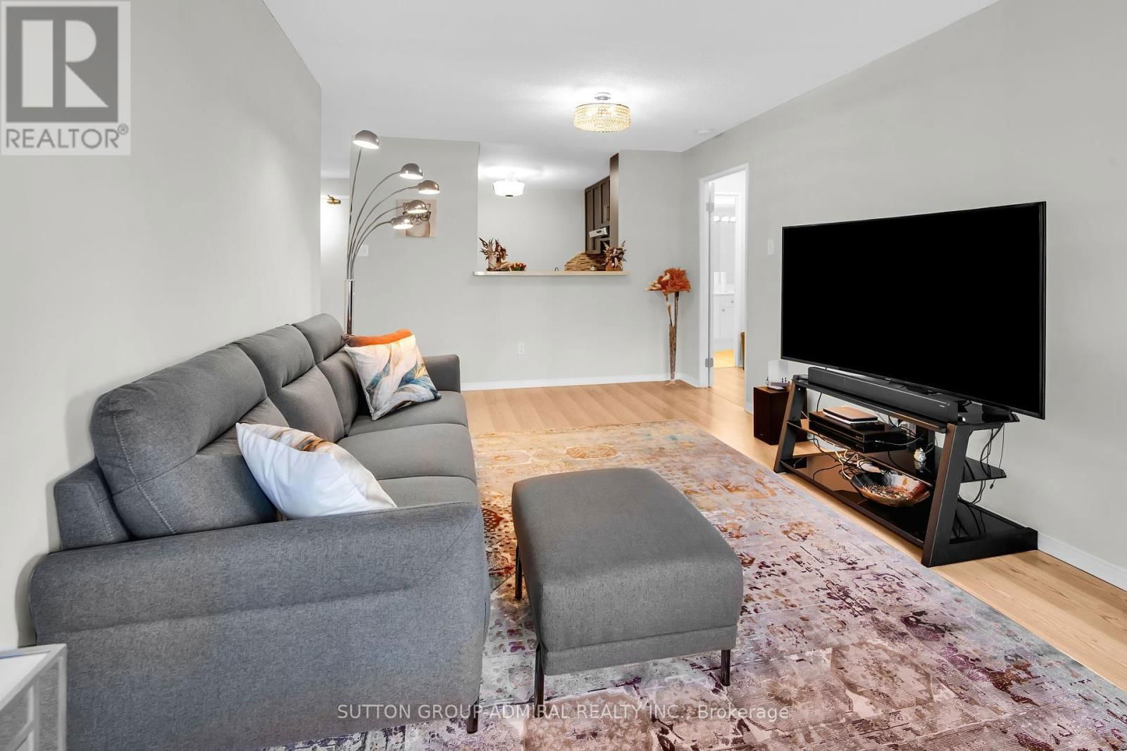 317 - 11 TOWNSGATE DRIVE Image 18
