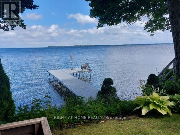 643 LAKELANDS AVENUE Image 21