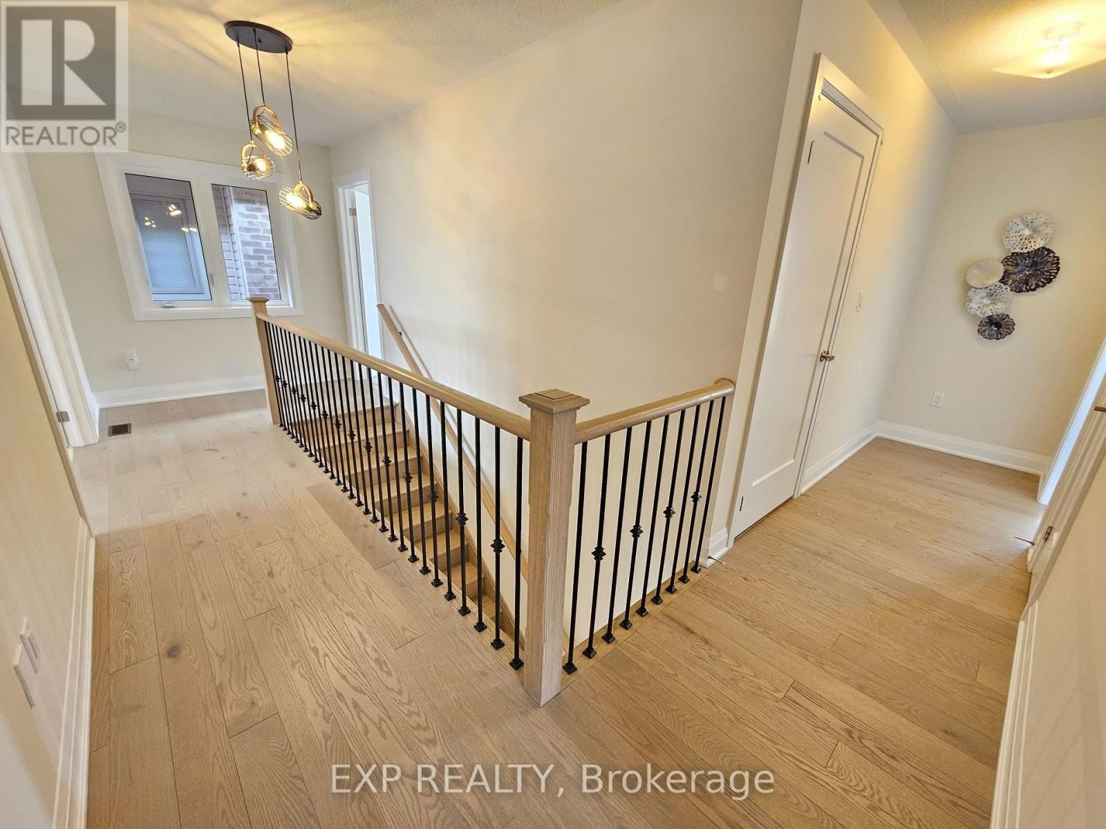 33 JOHN DALLIMORE DRIVE Image 15