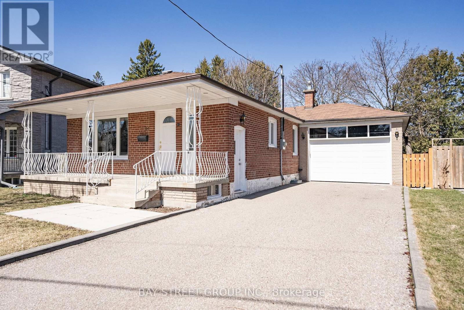 51 ROCKPORT CRESCENT Image 1