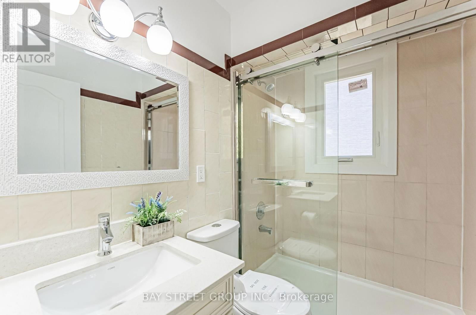51 ROCKPORT CRESCENT Image 19