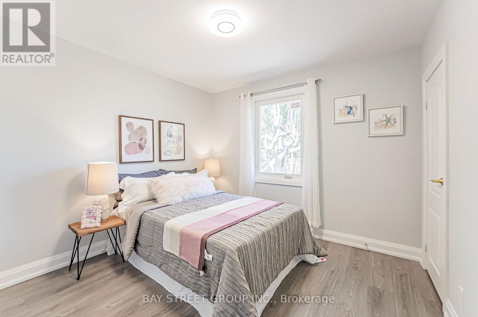 51 ROCKPORT CRESCENT Image 21