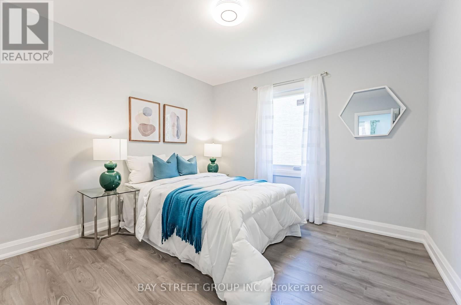 51 ROCKPORT CRESCENT Image 22