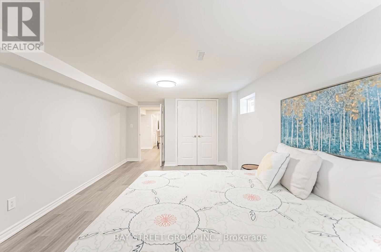 51 ROCKPORT CRESCENT Image 33