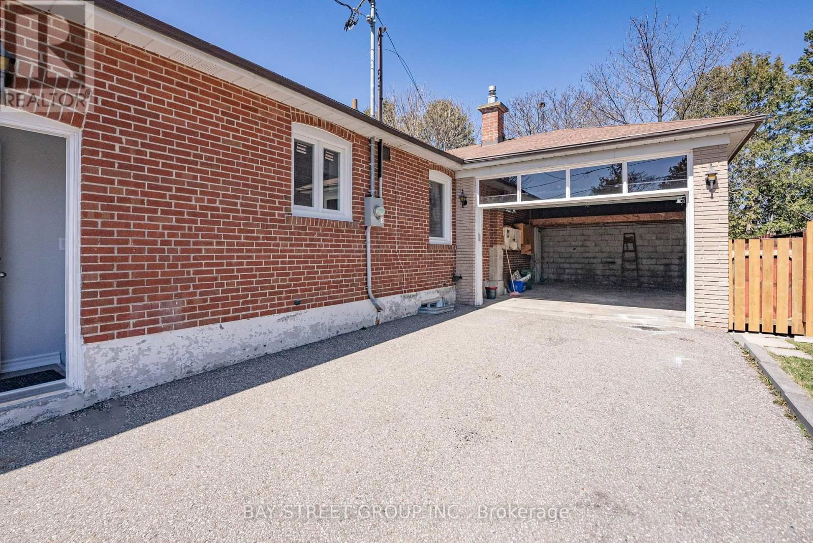 51 ROCKPORT CRESCENT Image 5