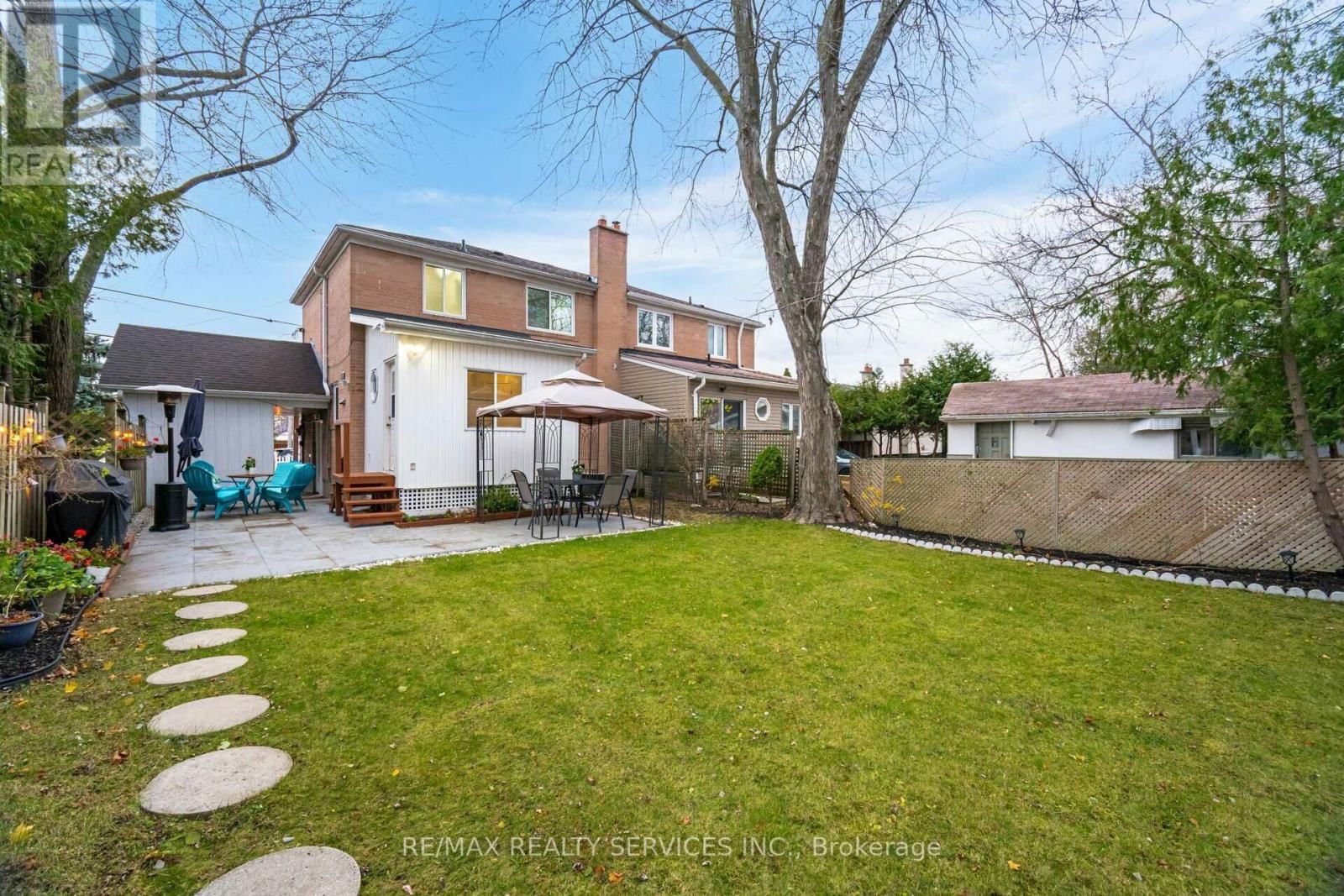 240 TAYLOR MILLS DRIVE SOUTH Image 39