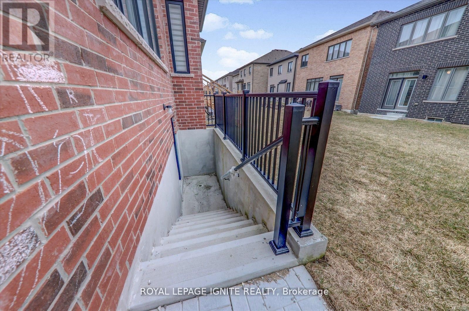 172 MCKEAN DRIVE Image 38