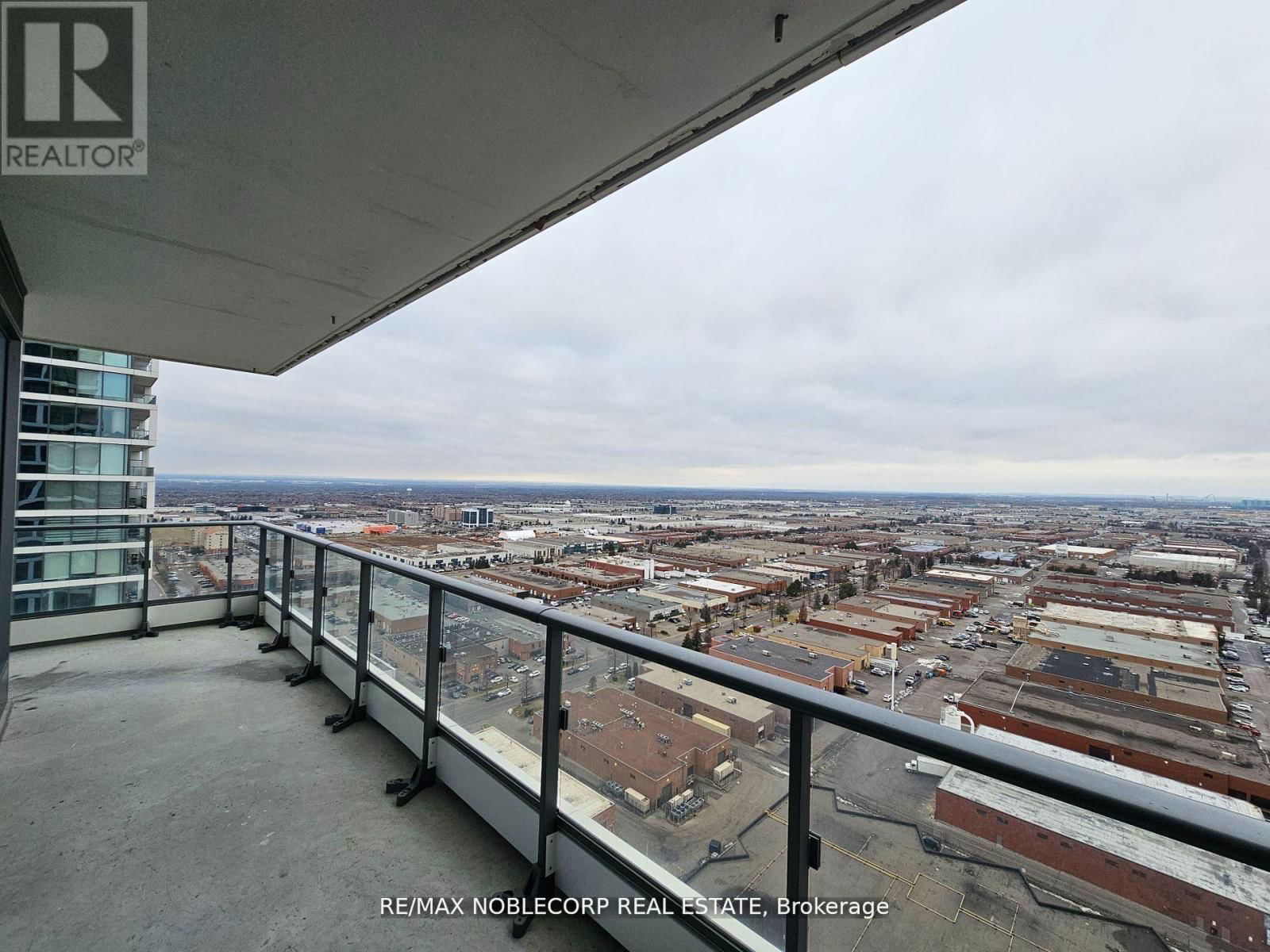 2712 - 950 PORTAGE PARKWAY Image 15