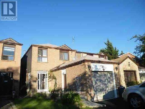 Upper - 25 ROYAL COLWOOD COURT Image 1