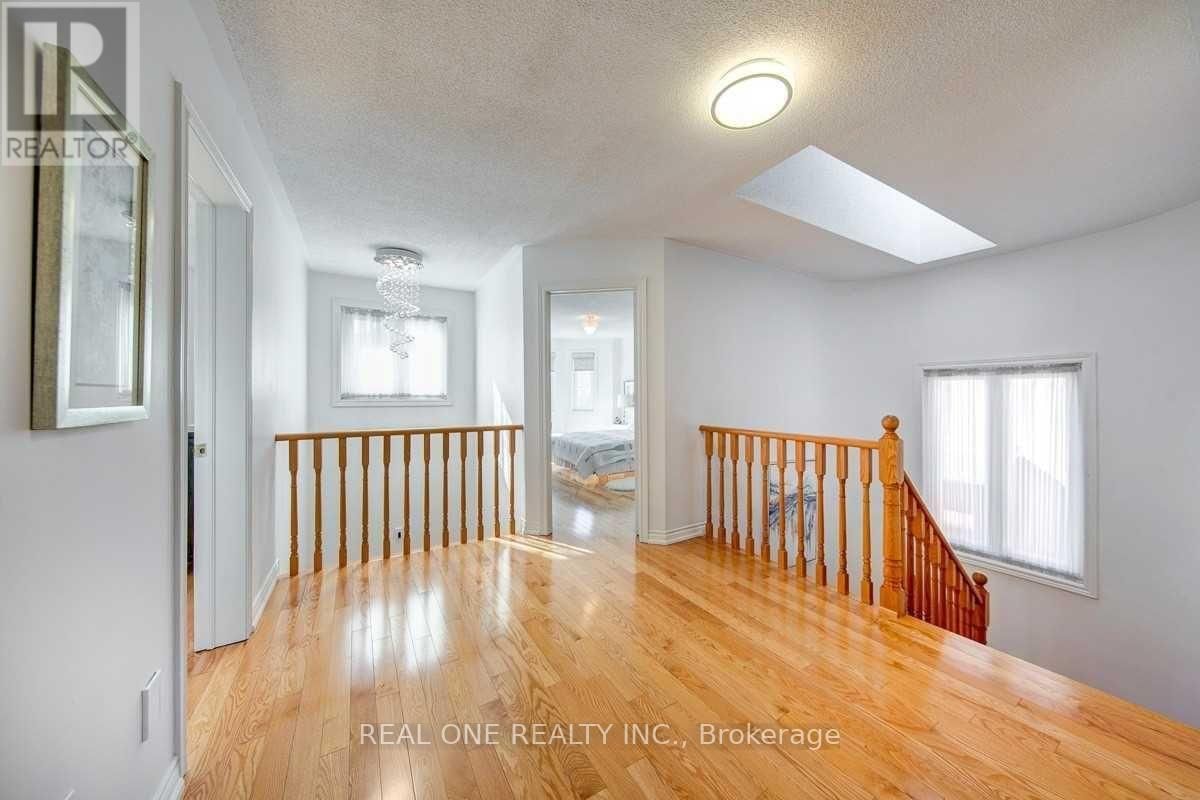 153 YORKLAND STREET Image 5