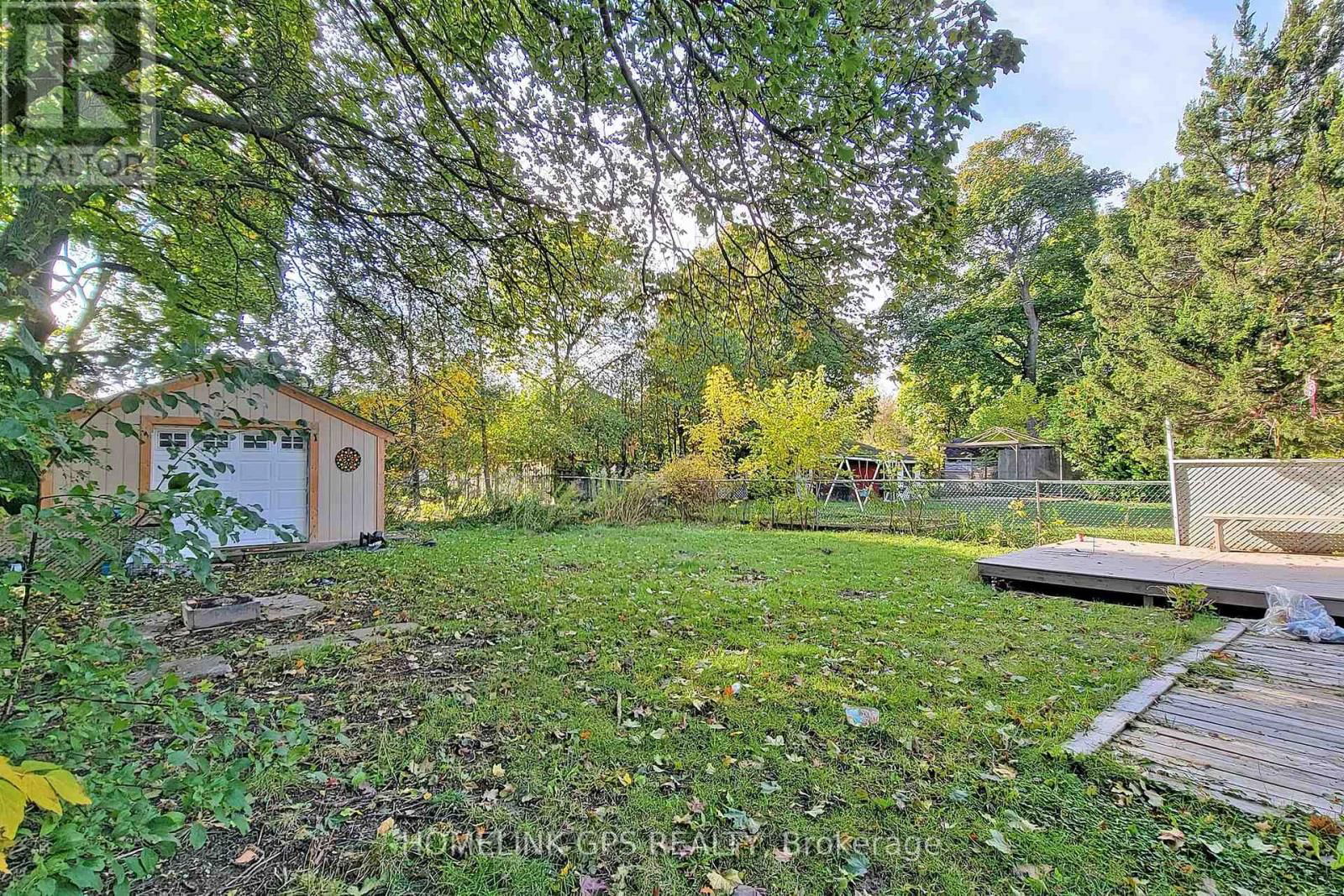 267 ELGIN MILLS ROAD WEST Image 43