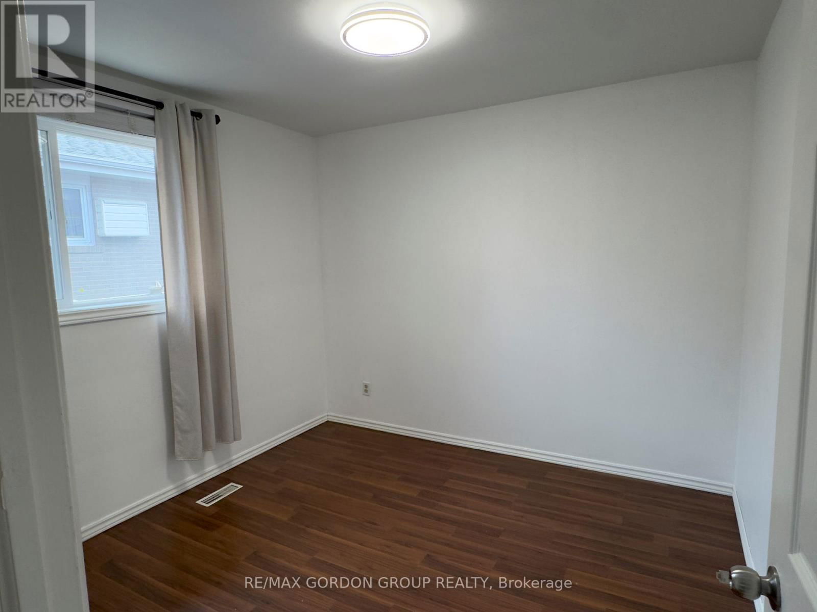 Main - 111 BAYVIEW PARKWAY Image 16