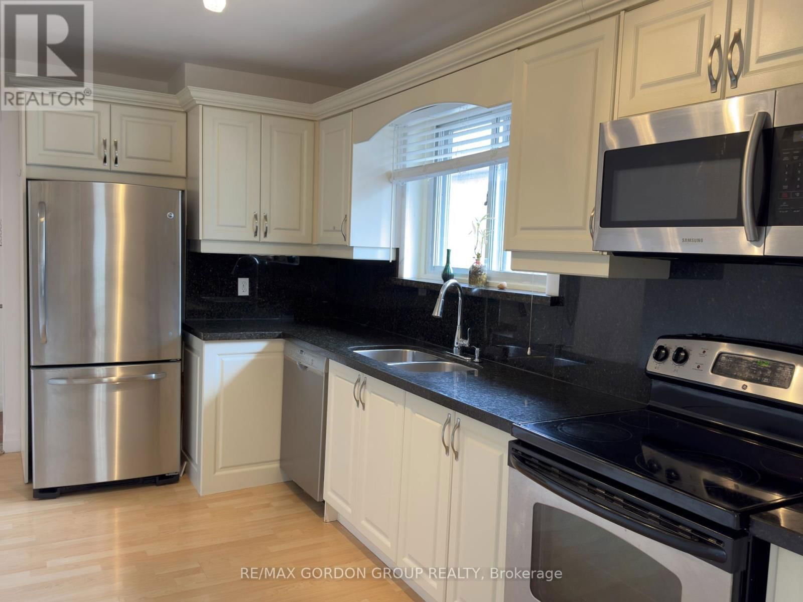 Main - 111 BAYVIEW PARKWAY Image 3