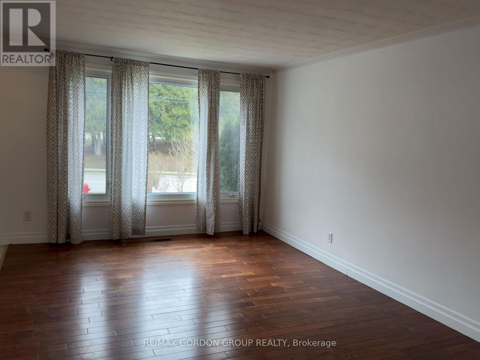 Main - 111 BAYVIEW PARKWAY Image 9