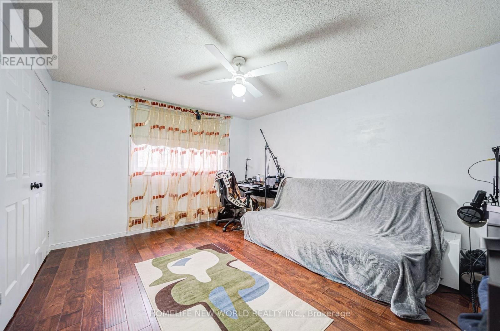 158 MURRAY DRIVE Image 33