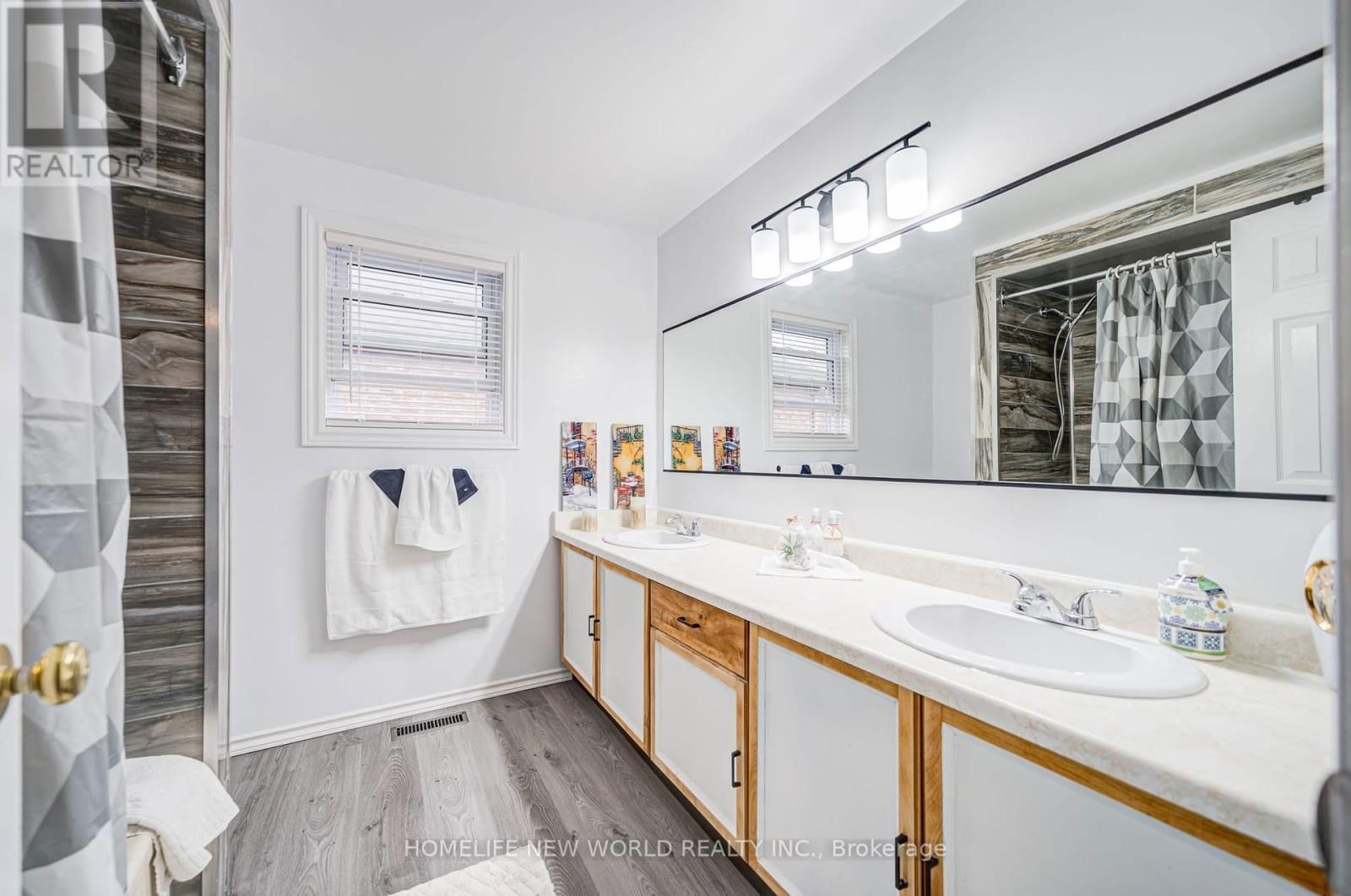 158 MURRAY DRIVE Image 37